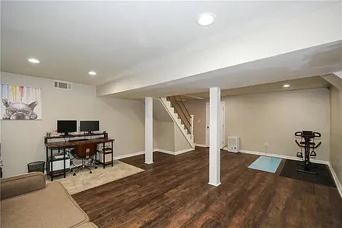 Vanguard Cir SW — Photo 33