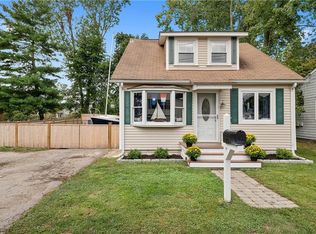 23 Curtis St, Warwick, RI 02889