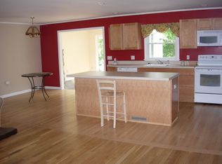 1166 N Hoosac Rd, Williamstown, MA 01267