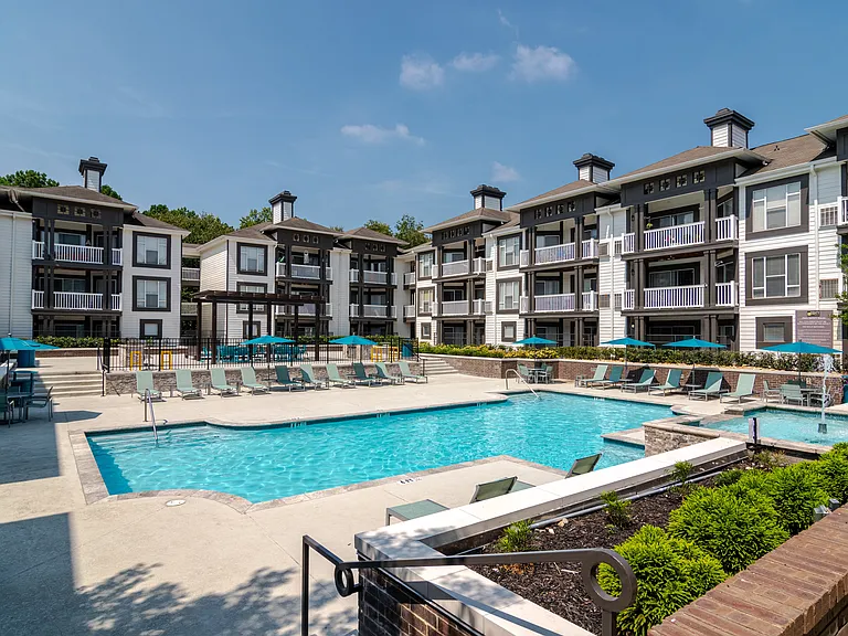 45Eighty Dunwoody — Photo 16