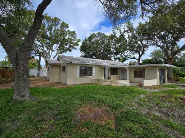 53 Dolphin Dr #A, Treasure Island, FL 33706