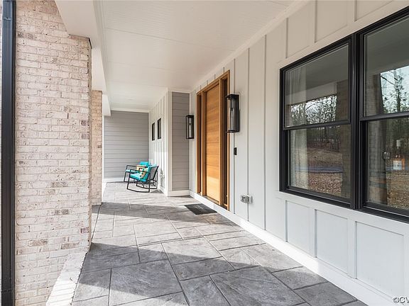 3rd image of 15242 Isle Pines Dr