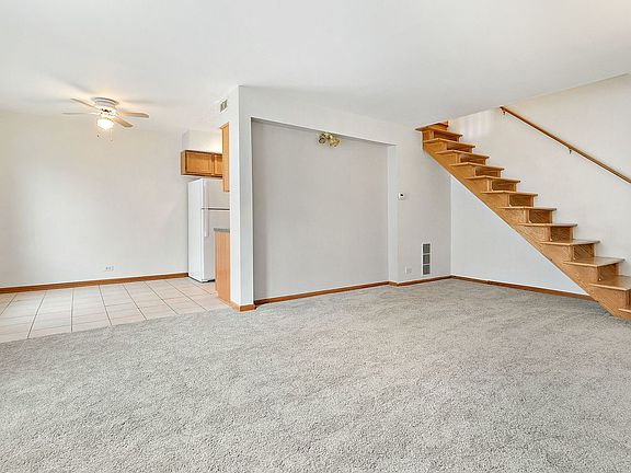 3rd image of 1441 Cove Dr #198-B