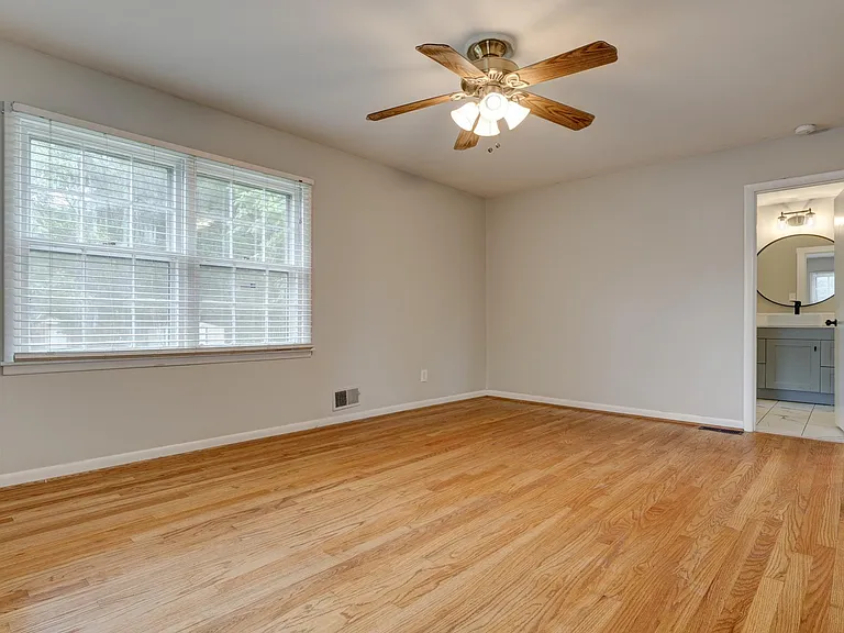 3404 Jones Dr — Photo 12
