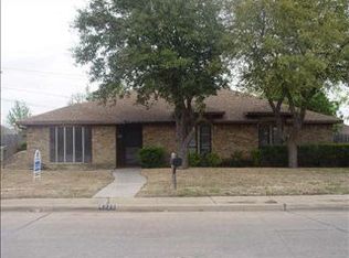 4326 Saint Francis Ave, Dallas, TX 75227