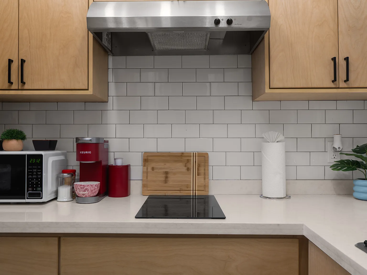 1 bed, 350 sqft, $2,200 — Photo 4