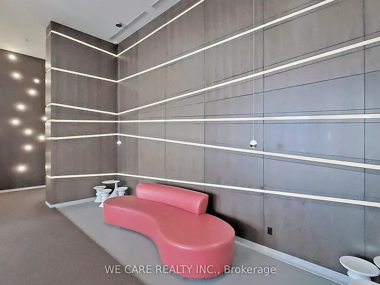 68 Canterbury Pl #311 — Photo 25