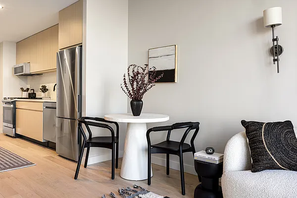 Rented by MNS | media 24