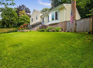 14 Overlook Rd N, White Plains, NY 10603