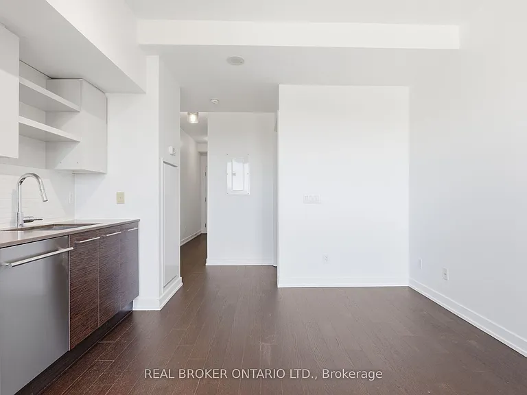 1030 King St W #Penthouse 25 — Photo 6