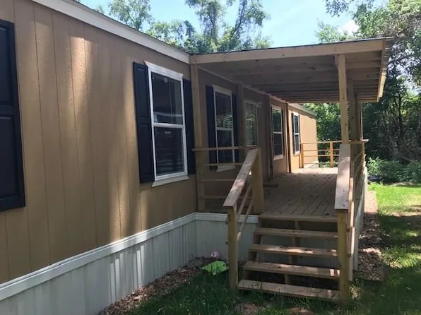 14128 Shadow Bay Dr, Willis, TX 77318