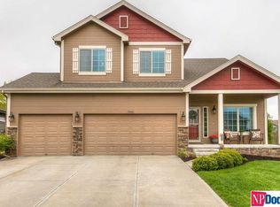17410 Grand Ave, Omaha, NE 68116
