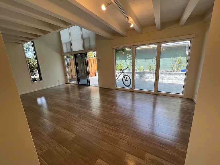 1743 Alma St — Photo 11