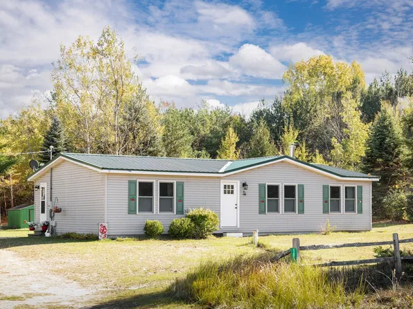 10111 S Timberlee Dr, Traverse City, MI 49684
