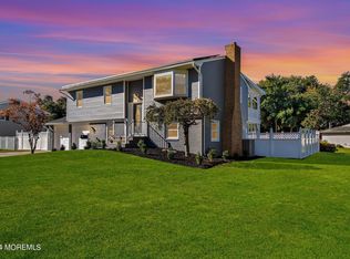 846 Brookside Dr, Toms River, NJ 08753