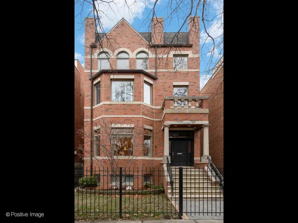 1426 W Melrose St, Chicago, IL 60657