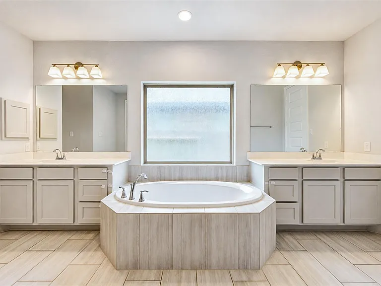 2138 Taylor Marie Trl — Photo 21