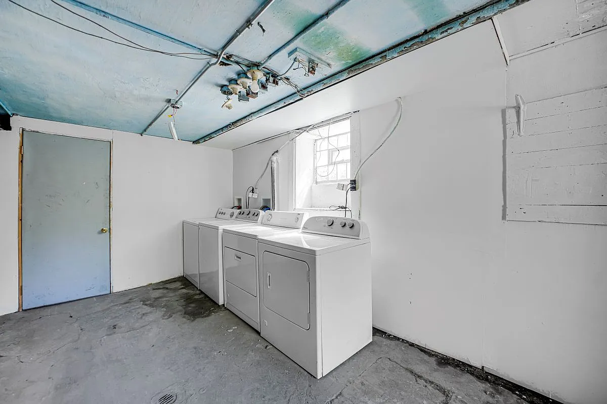 2 bed, 1.0 bath, 661 sqft, $1,200 — Photo 4