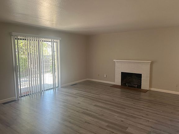 4th image of 416 Harley Dr