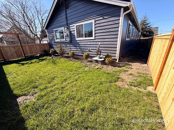 5th image of 1215 Skagit St #A