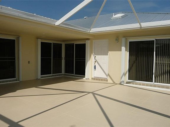 2nd image of 1526 SW Waterfall Blvd