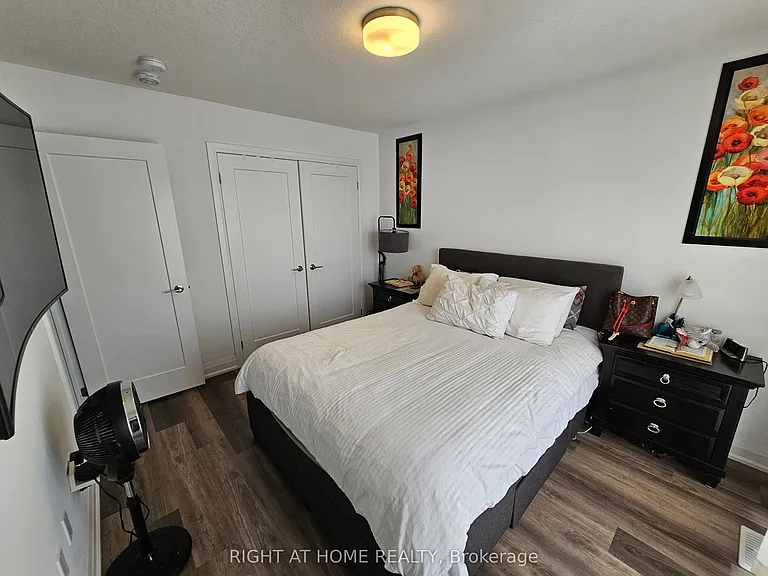156 Huron St — Photo 21