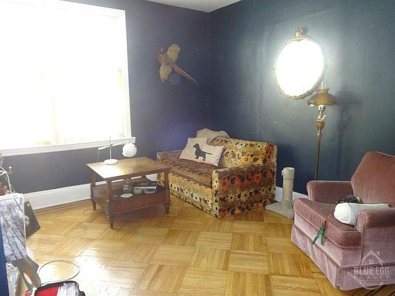 2nd image of 139 Woodbine St APT 2