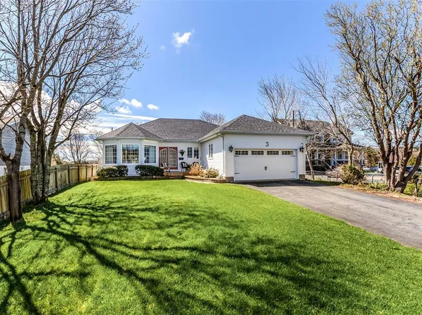 3 Shelby Street, Paradise, NL A1L1H7