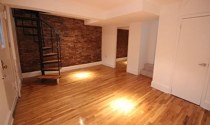 Rented by LJ Sloane Management | media 20