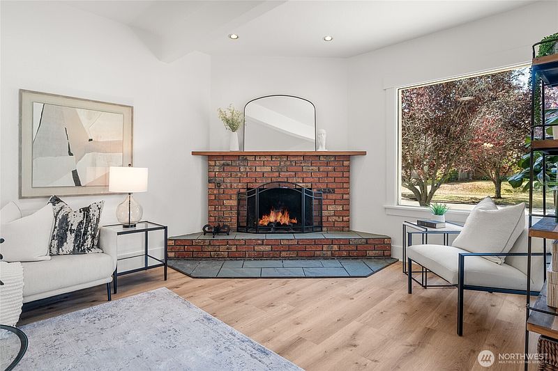 5th image of 2109 Virginia Avenue