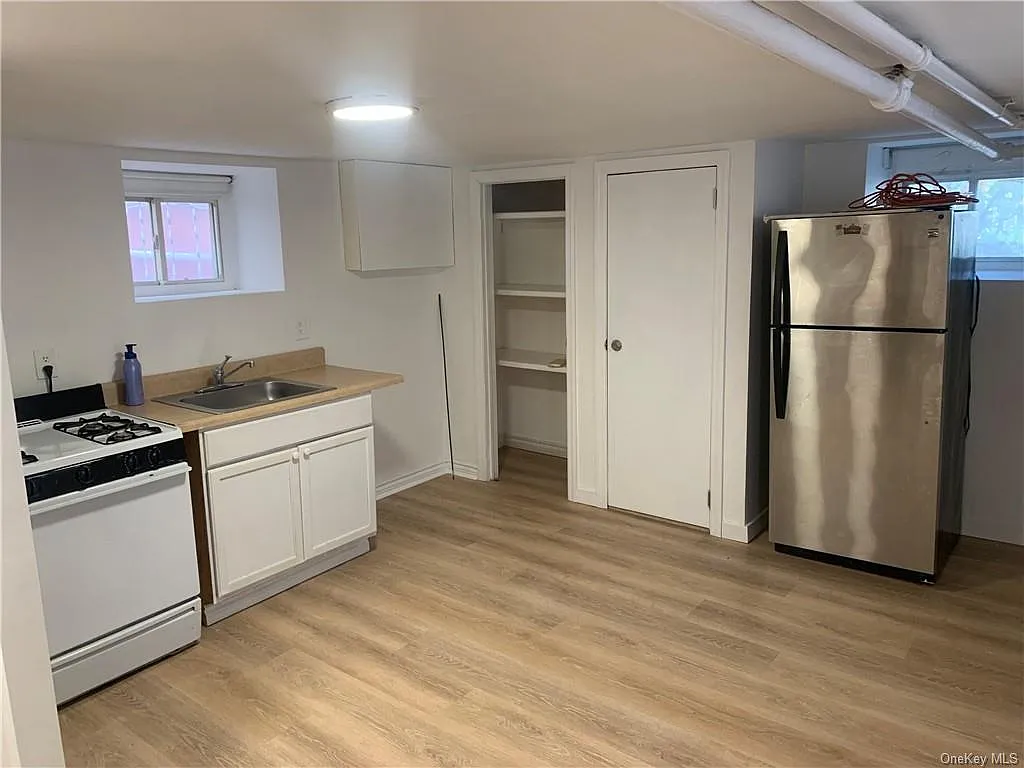 1 bed, 650 sqft, $1,600 — Photo 2