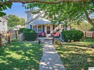 722 Sand Hill Rd, Louisville, NE 68037