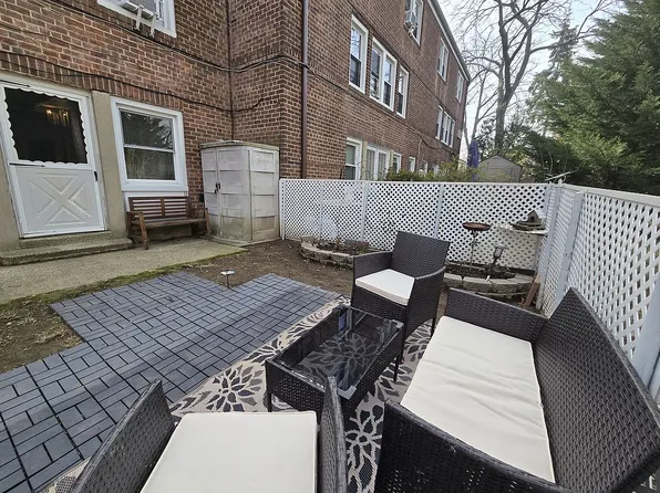 14715 Village Rd APT 31GD, Briarwood, NY 11435