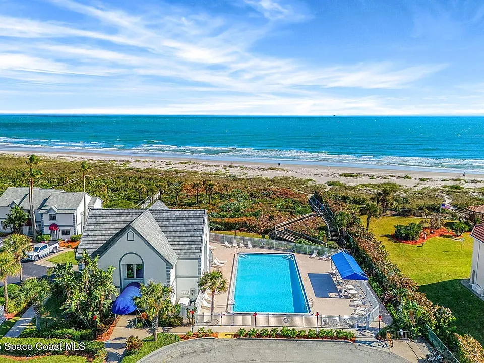 220 Beach Park Ln #75