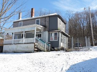 6 Logan St, Ohiopyle, PA