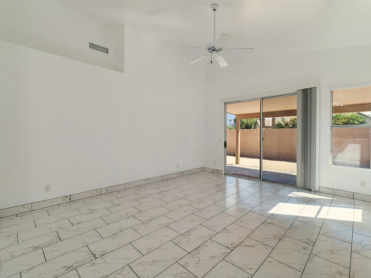 3 bed, 1671 sqft, $2,475 — Photo 4