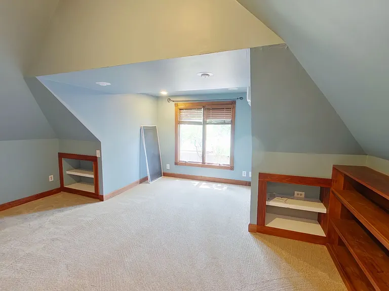 3431 E Pine St — Photo 9
