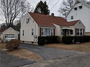 97 Berkeley Pl, Bridgeport, CT 06610