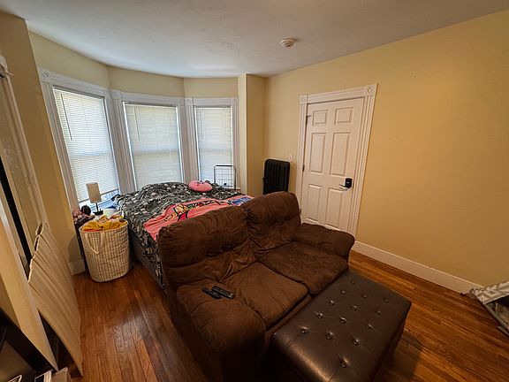 4th image of 5 Blake St #1