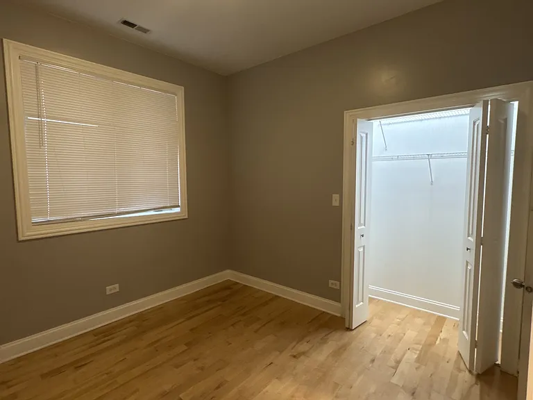 4218 S King Dr #DRIVE2N — Photo 6
