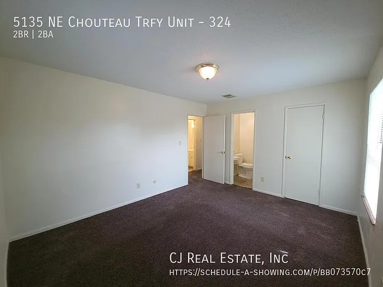 5135 NE Chouteau Trfy #324 — Photo 8
