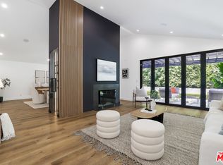 5900 Nita Ave, Woodland Hills, CA 91367