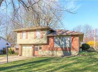 3620 Randall Dr, Independence, MO 64055