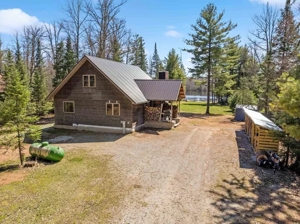 W10095 Miscauno Island Ln, Daggett, MI 49821