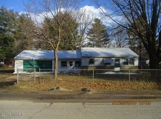 3554 S Chestnut Ave, Newaygo, MI 49337