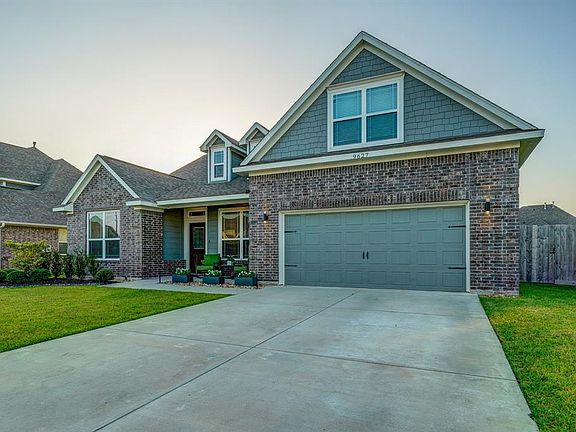 3rd image of 9627 Oaklawn Dr