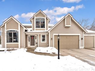 15233 Rannes Rd, Spring Lake, MI 49456