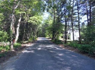 4 Yew St, Douglas, MA 01516