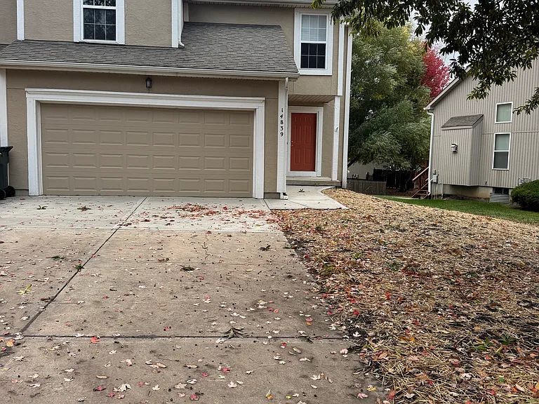 14839 Robinson St — Photo 1