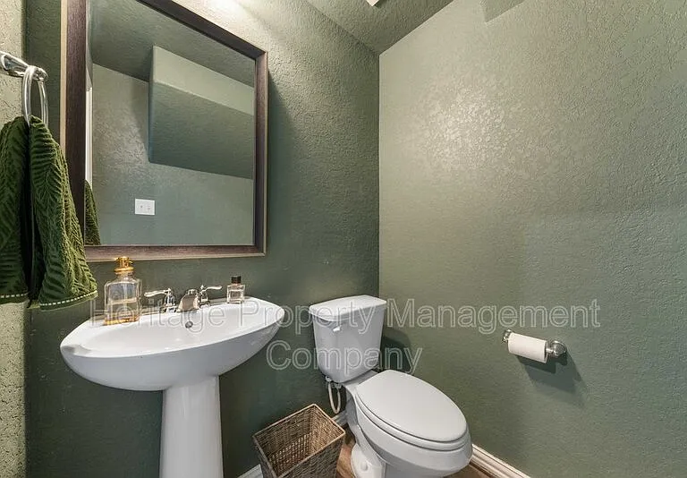 2080 Cowan Dr — Photo 24
